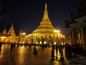 Shwedagon Pagoda at night