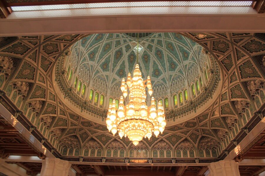mosque main chandalier
