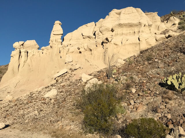 Steep cliffs along the Rio Grande in Big Bend State Park